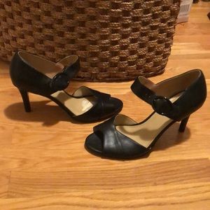 Black Naturalizer high heeled shoes